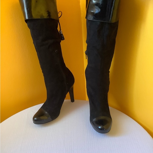BCBGirls black synthetic with patent leather high heel tassel boots size 7.5 - Picture 2 of 9